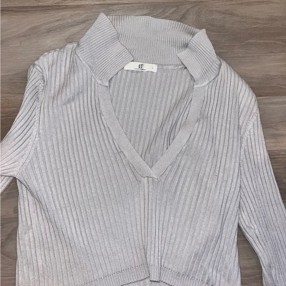 Grey 437 Top - Picture 2 of 2